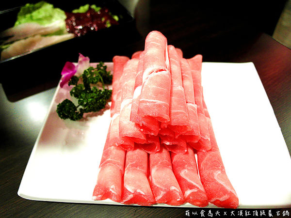 大漠紅頂級蒙古鍋：《口碑券。四十三彈》蒙古豪情鍋物料理【大漠紅頂級蒙古鍋】（蒙古鍋、天香回味鍋、香草豬、吃到飽、桃園市）