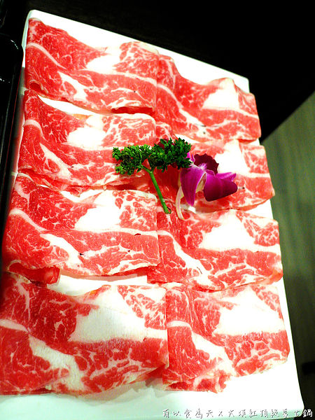 大漠紅頂級蒙古鍋：《口碑券。四十三彈》蒙古豪情鍋物料理【大漠紅頂級蒙古鍋】（蒙古鍋、天香回味鍋、香草豬、吃到飽、桃園市）