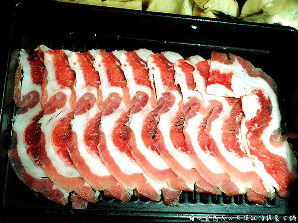 大漠紅頂級蒙古鍋：《口碑券。四十三彈》蒙古豪情鍋物料理【大漠紅頂級蒙古鍋】（蒙古鍋、天香回味鍋、香草豬、吃到飽、桃園市）