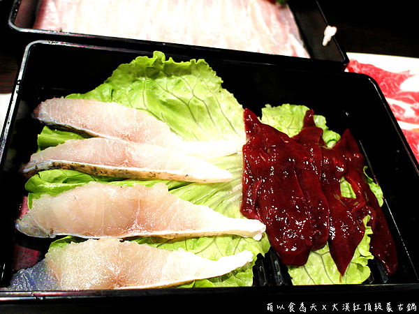 大漠紅頂級蒙古鍋：《口碑券。四十三彈》蒙古豪情鍋物料理【大漠紅頂級蒙古鍋】（蒙古鍋、天香回味鍋、香草豬、吃到飽、桃園市）