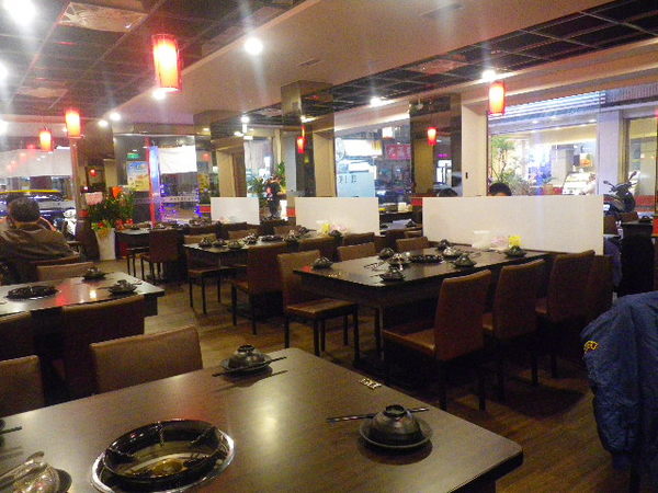 大漠紅頂級蒙古鍋:【大漠紅頂級蒙古鍋】有大漠豪情縱橫鍋物的爽快