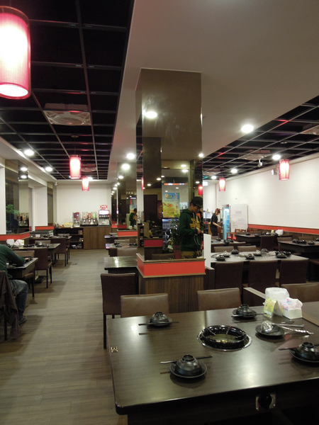 大漠紅頂級蒙古鍋:口碑券NO.4獨特風味湯頭+新鮮食材=大漠紅頂級蒙古鍋