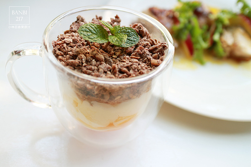 Banbi217 美食旅遊: [宅配]小林百香果原汁 超簡單懶人料理盆栽甜點奶酪,香煎義式雞腿輕食(簡單料理食譜圖解教學做法)[邀約]