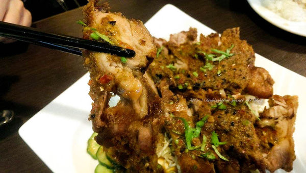 台中南屯區二分之一泰式小館