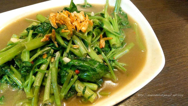 台中南屯區二分之一泰式小館