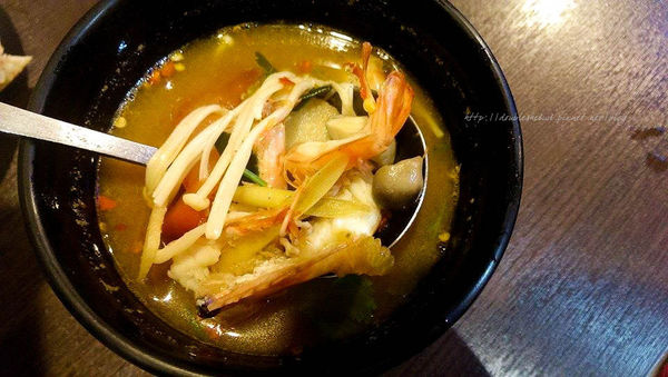 台中南屯區二分之一泰式小館