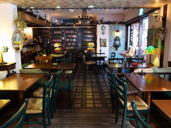 傳奇玫瑰花園廚坊：＜台北｜信義｜簡餐＞夢幻古典玫瑰花園當貴婦～『傳奇玫瑰花園廚坊』