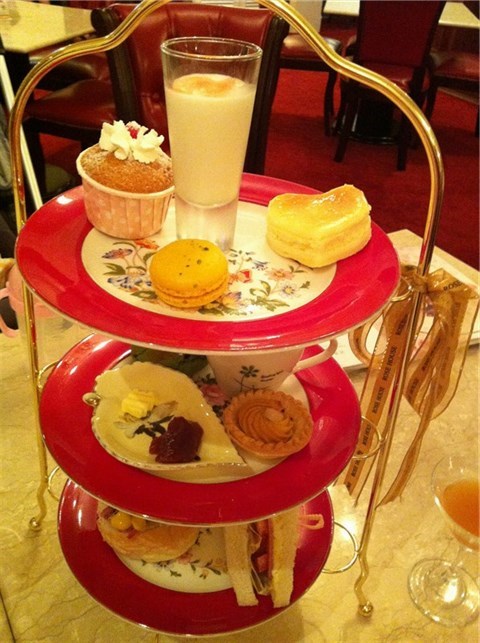 小王子三層下午茶 - 中山區的古典玫瑰園)