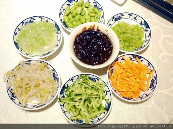 餡老滿(南港旗艦店)：大啖美味宮廷菜。「饀老滿」南港旗鑑店