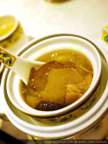 餡老滿(南港旗艦店)：大啖美味宮廷菜。「饀老滿」南港旗鑑店