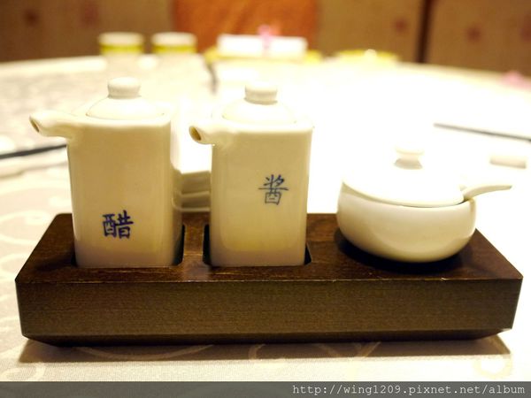 餡老滿(南港旗艦店)：大啖美味宮廷菜。「饀老滿」南港旗鑑店