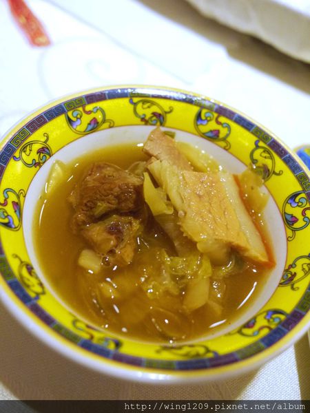 餡老滿(南港旗艦店)：大啖美味宮廷菜。「饀老滿」南港旗鑑店