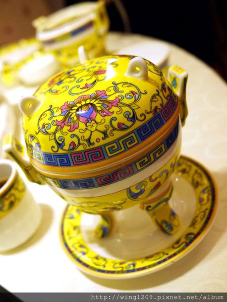 餡老滿(南港旗艦店)：大啖美味宮廷菜。「饀老滿」南港旗鑑店