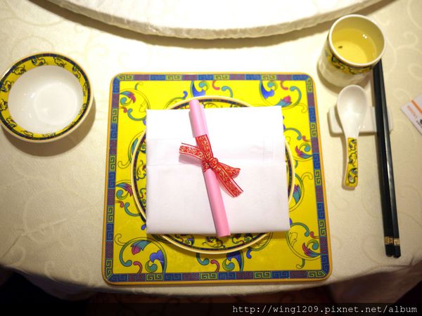 餡老滿(南港旗艦店)：大啖美味宮廷菜。「饀老滿」南港旗鑑店