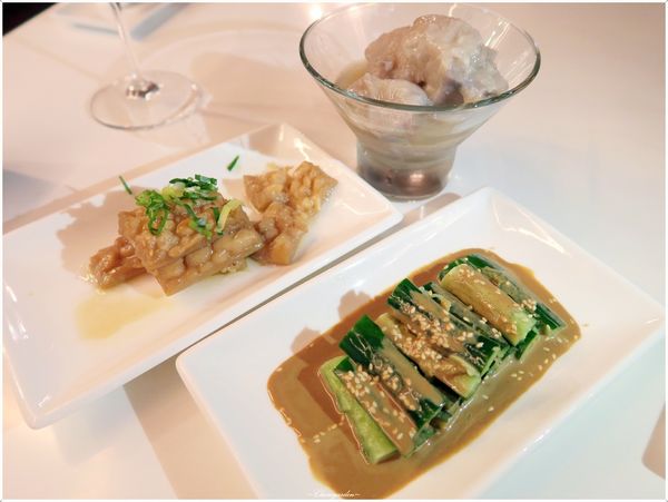 天下三絕:台北 捷運忠孝復興站 天下三絕~週三紅酒之夜。點主餐免費喝紅酒