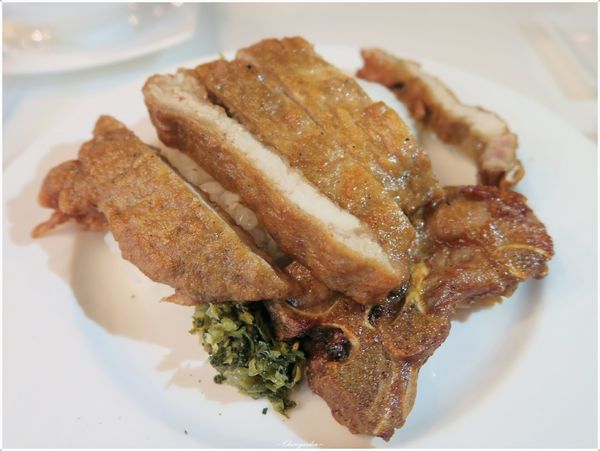 天下三絕:台北 捷運忠孝復興站 天下三絕~週三紅酒之夜。點主餐免費喝紅酒