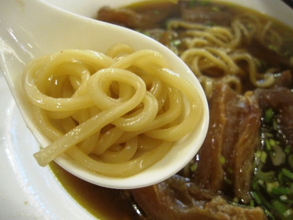 天下三絕：天下三絕  : 半筋半肉之紅酒牛肉套餐