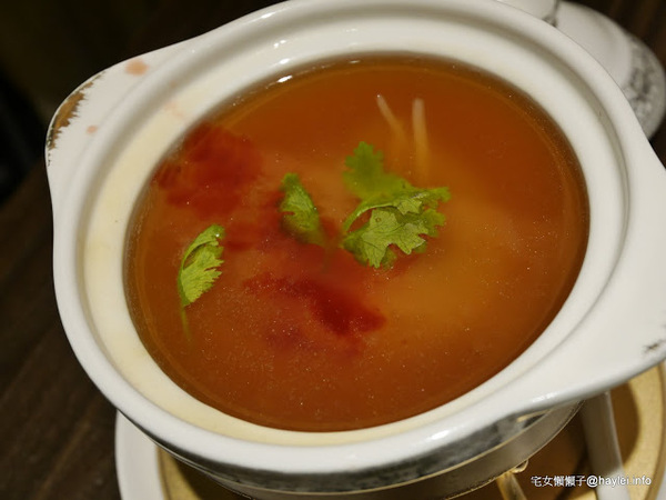 小春日本懷石料理(台中精誠店):小春日本懷石料理公益•光の店-人生最美好的事就是吃著遵循歲月時脈的當地當季盛產生鮮食蔬來品味季節美好!