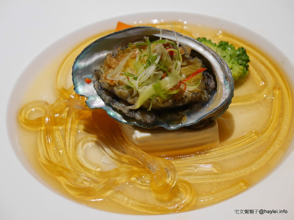 小春日本懷石料理(台中精誠店):小春日本懷石料理公益•光の店-人生最美好的事就是吃著遵循歲月時脈的當地當季盛產生鮮食蔬來品味季節美好!