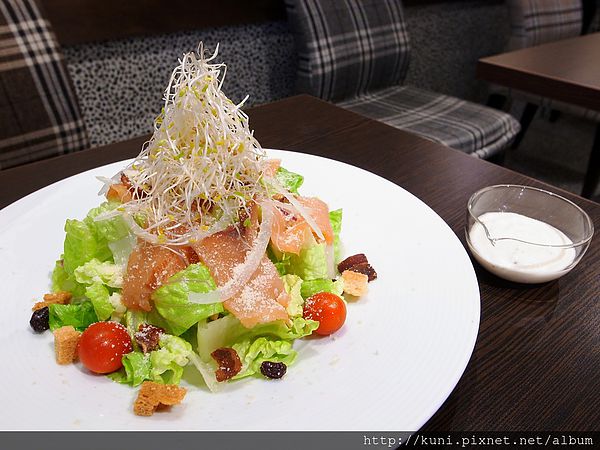 GRD3 30052014 魚缸珈琲與怡君 (10).JPG