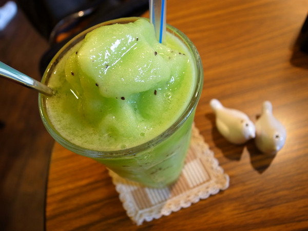 Impronta Cafe 腳印咖啡：<台北|中山|咖啡廳>超可愛的店長胖虎~腳印咖啡