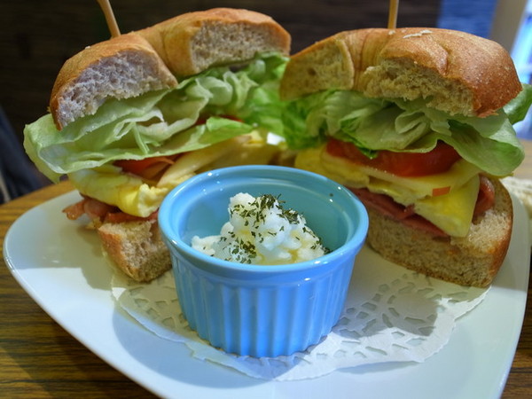 Impronta Cafe 腳印咖啡：<台北|中山|咖啡廳>超可愛的店長胖虎~腳印咖啡