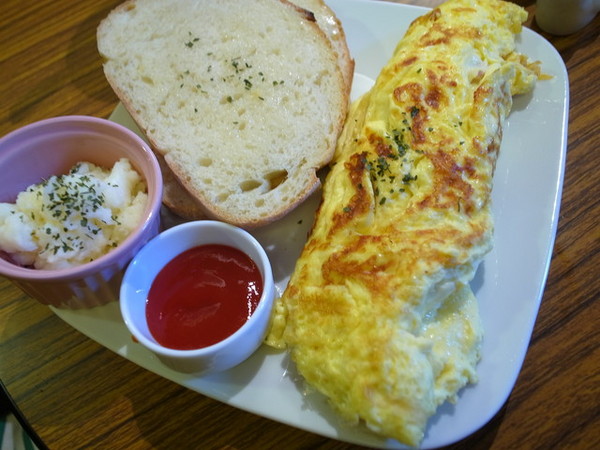 Impronta Cafe 腳印咖啡：<台北|中山|咖啡廳>超可愛的店長胖虎~腳印咖啡