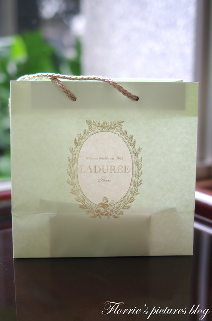 Laduree(新光三越A9館):台北信義區美食~Ladurée馬卡龍~令人迷戀的法國巴黎百年甜點老店