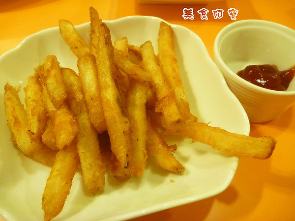 YOGSS廚坊：【台北市】創意精緻素食料理-YOGSS廚坊