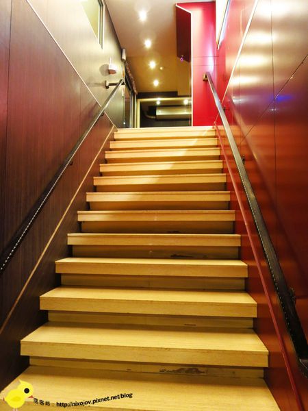 【台北】滿堂紅頂級麻辣鴛鴦火鍋吃到飽(復興店)-美味牛小排、霜降牛肉不吃後悔