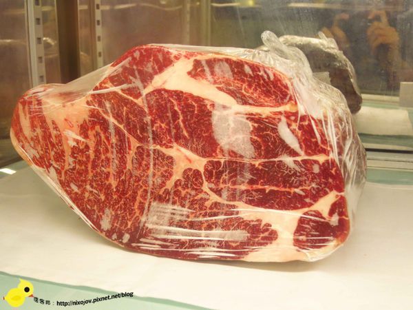 【台北】滿堂紅頂級麻辣鴛鴦火鍋吃到飽(復興店)-美味牛小排、霜降牛肉不吃後悔