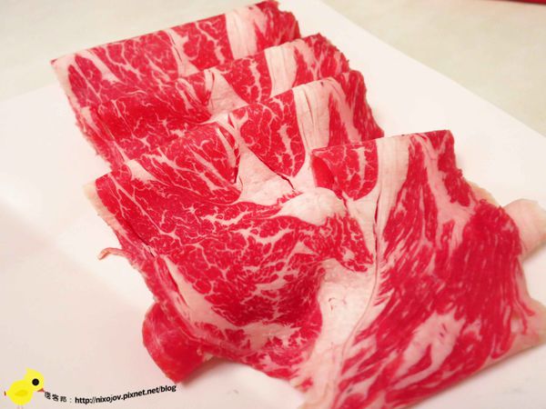 【台北】滿堂紅頂級麻辣鴛鴦火鍋吃到飽(復興店)-美味牛小排、霜降牛肉不吃後悔