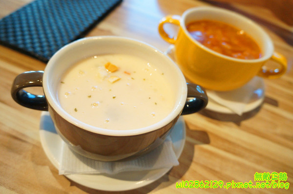 喬義思窯烤手作廚房：【台南-中西區】窯烤披薩x型男主廚...我在歐洲街道用餐~《喬義思窯烤手作廚房》