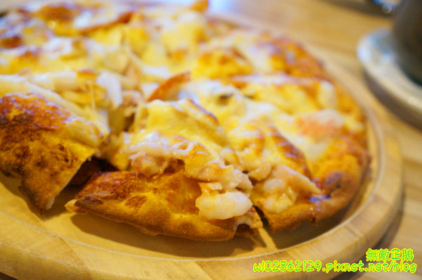 喬義思窯烤手作廚房：【台南-中西區】窯烤披薩x型男主廚...我在歐洲街道用餐~《喬義思窯烤手作廚房》