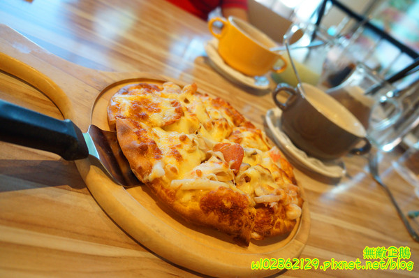 喬義思窯烤手作廚房：【台南-中西區】窯烤披薩x型男主廚...我在歐洲街道用餐~《喬義思窯烤手作廚房》