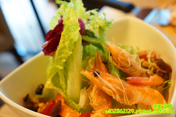 喬義思窯烤手作廚房：【台南-中西區】窯烤披薩x型男主廚...我在歐洲街道用餐~《喬義思窯烤手作廚房》