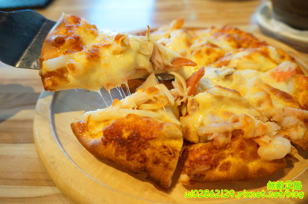 喬義思窯烤手作廚房：【台南-中西區】窯烤披薩x型男主廚...我在歐洲街道用餐~《喬義思窯烤手作廚房》