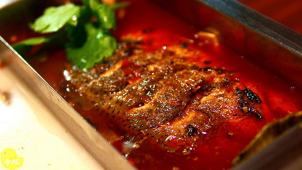 紅門宴:【食記】《紅門宴四川麻辣鴛鴦火鍋》四川媳婦的店