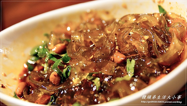 紅門宴：【食記/新北市】獨家口味～重慶烤魚鴛鴦鍋♪♪紅門宴麻辣鍋♪♪