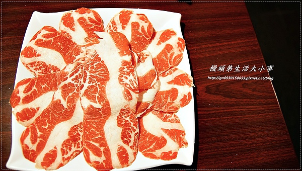 紅門宴：【食記/新北市】獨家口味～重慶烤魚鴛鴦鍋♪♪紅門宴麻辣鍋♪♪