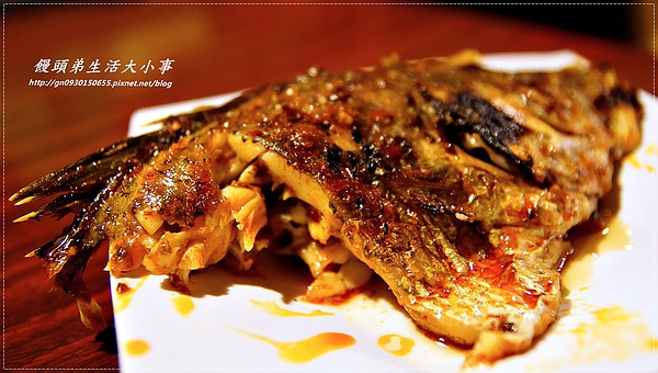 紅門宴：【食記/新北市】獨家口味～重慶烤魚鴛鴦鍋♪♪紅門宴麻辣鍋♪♪