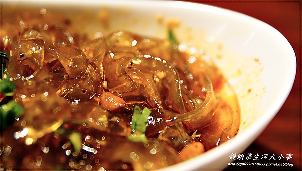 紅門宴：【食記/新北市】獨家口味～重慶烤魚鴛鴦鍋♪♪紅門宴麻辣鍋♪♪