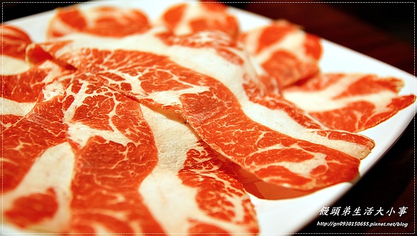 紅門宴：【食記/新北市】獨家口味～重慶烤魚鴛鴦鍋♪♪紅門宴麻辣鍋♪♪