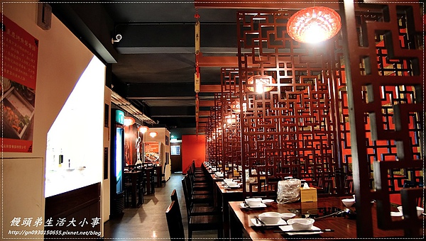 紅門宴：【食記/新北市】獨家口味～重慶烤魚鴛鴦鍋♪♪紅門宴麻辣鍋♪♪