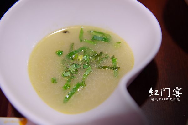 紅門宴：【新店|紅門宴】濃郁口感夏日麻辣新選擇 紅門宴二訪酸菜雞篇