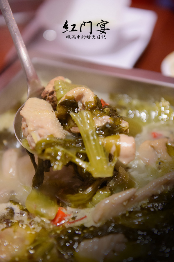 紅門宴：【新店|紅門宴】濃郁口感夏日麻辣新選擇 紅門宴二訪酸菜雞篇