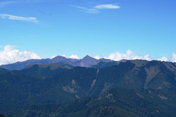 石門山：[輕鬆百岳]石門山 :一次收集七座百岳!