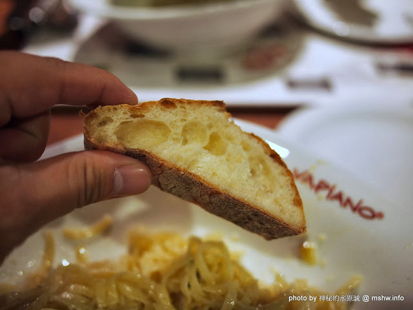 Vapiano Taichung1:【食記】台中西區-慢走義大利麵 VAPiANO Taichung 1 : 德國來的義麵品牌,但口味不如預期...