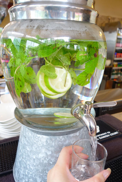 Vapiano Taichung1：VAPiANO台中店 ~ 近勤美誠品綠園道．義大利麵．燉飯