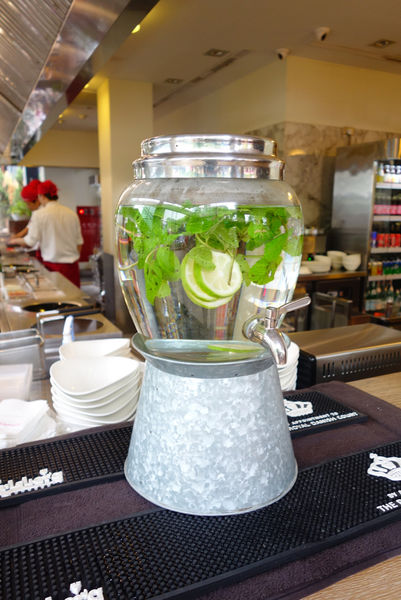 Vapiano Taichung1：VAPiANO台中店 ~ 近勤美誠品綠園道．義大利麵．燉飯